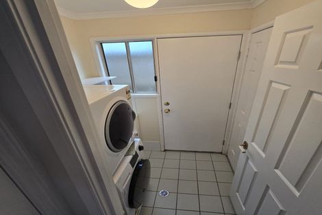 Photo of property in 12 Ranch Avenue, Beach Haven, Auckland, 0626