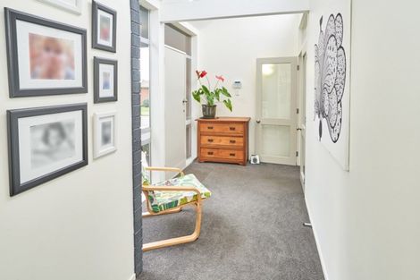 Photo of property in 24 Erin Street, Hokowhitu, Palmerston North, 4410