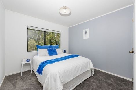 Photo of property in 11 Queen Natalie Place, Massey, Auckland, 0614