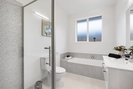 Photo of property in 71 Hayfield Way, Karaka, Papakura, 2113