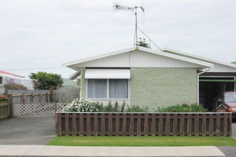 Photo of property in 37 Power Street, Levin, 5510