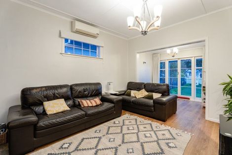 Photo of property in 26 Kauri Street, Eastbourne, Lower Hutt, 5013
