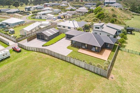 Photo of property in 5 Golf Vue Place, Castlecliff, Whanganui, 4501