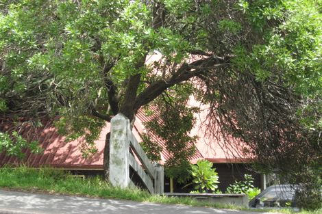 Photo of property in 16 Evans Pass Road, Sumner, Christchurch, 8081