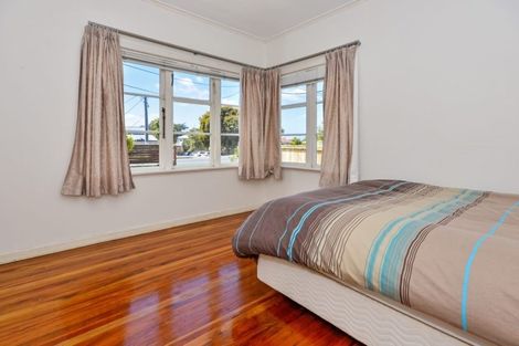 Photo of property in 214 Onewa Road, Birkenhead, Auckland, 0626