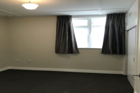 Photo of property in 74 Wright Street, Mount Cook, Wellington, 6021