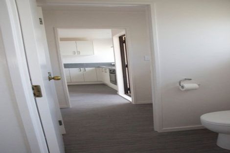 Photo of property in 83 Trias Road, Totara Vale, Auckland, 0629