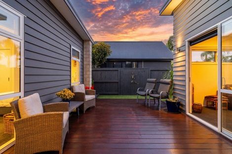 Photo of property in 8 Celmisia Retreat, Papamoa Beach, Papamoa, 3118