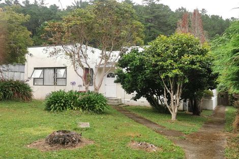 Photo of property in 42 Kamahi Street, Stokes Valley, Lower Hutt, 5019