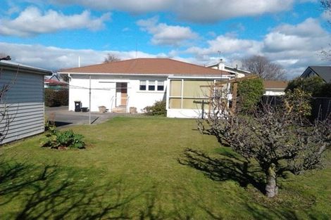 Photo of property in 12 Bambery Court, Palmerston North, 4414