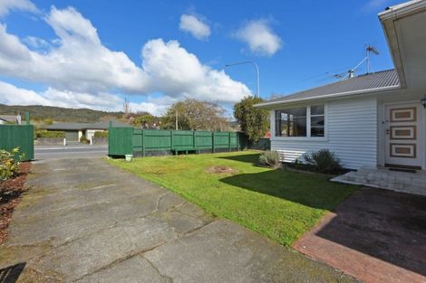 Photo of property in 255 Fergusson Drive, Heretaunga, Upper Hutt, 5018