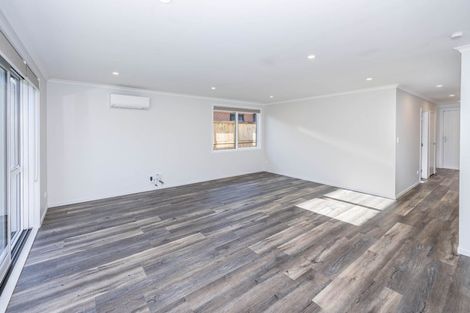 Photo of property in 13 Waruhia Crescent, Rototuna North, 3210