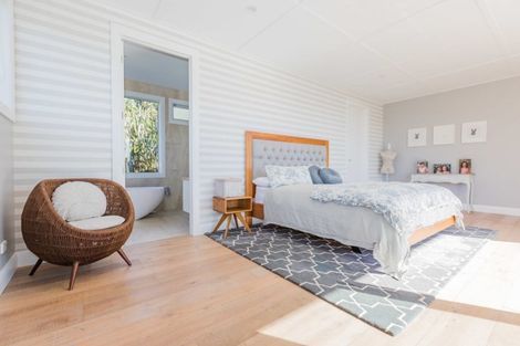 Photo of property in 31 Brick Bay Drive, Sandspit, Warkworth, 0982