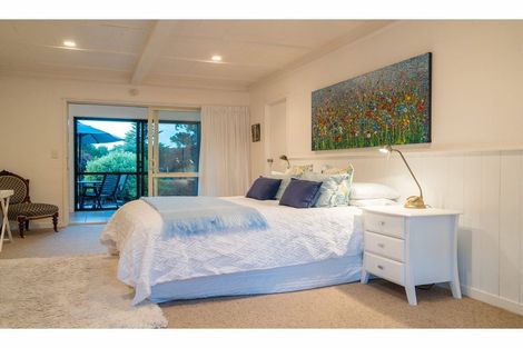 Photo of property in 2 Doves Bay Road, Kerikeri, 0294