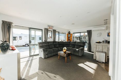 Photo of property in 6/4963 Waimate Highway, Glenavy, Waimate, 7980