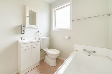 Photo of property in 3 Maoribank Grove, Brown Owl, Upper Hutt, 5018