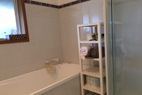 Photo of property in 12 Robin Lane, Browns Bay, Auckland, 0630