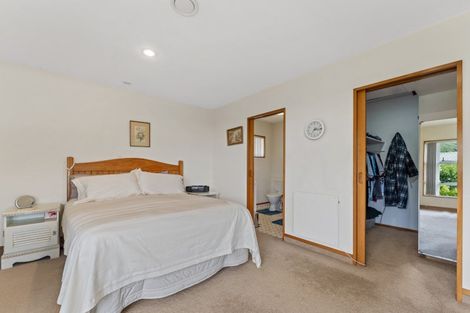 Photo of property in 5 Moana View Road, Waikawa, Picton, 7220
