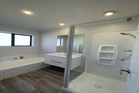 Photo of property in 36 Oldfield Lane, Marton, 4710