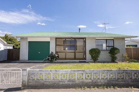 Photo of property in 17 Trafalgar Street, Dannevirke, 4930