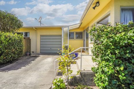 Photo of property in 2/7 Lichfield Street, Stoke, Nelson, 7011