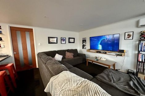 Photo of property in 571a Queen Street East, Levin, 5510