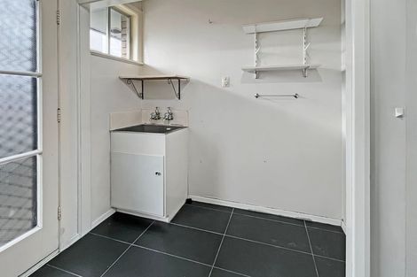 Photo of property in 4/497 Ferguson Street, Palmerston North, 4410