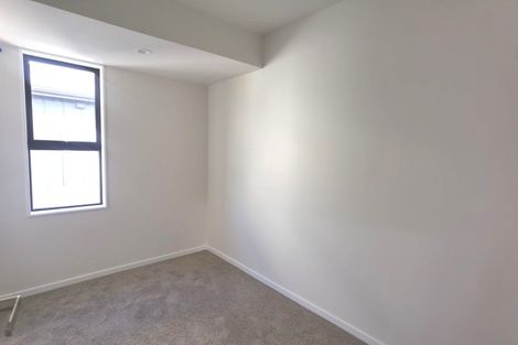 Photo of property in 9b Crestview Rise, Papakura, 2110