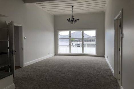 Photo of property in 9a Rogan Street, Mount Roskill, Auckland, 1041