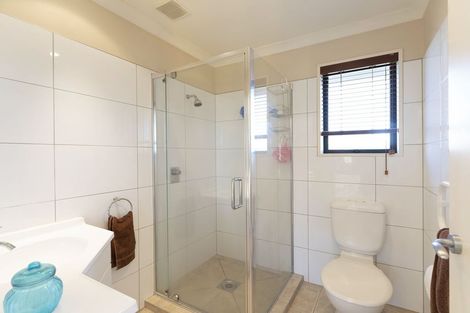 Photo of property in 20 Pohutukawa Crescent, Parklands, Christchurch, 8083