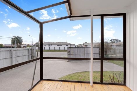 Photo of property in 21 Walcot Street, Bromley, Christchurch, 8062