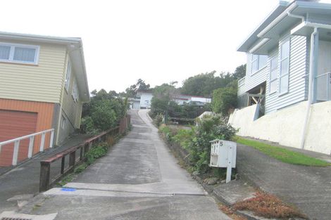 Photo of property in 1/5 Mana View Road, Paremata, Porirua, 5026