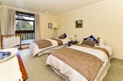 Photo of property in 2 Rippleside Place, Pahurehure, Papakura, 2113