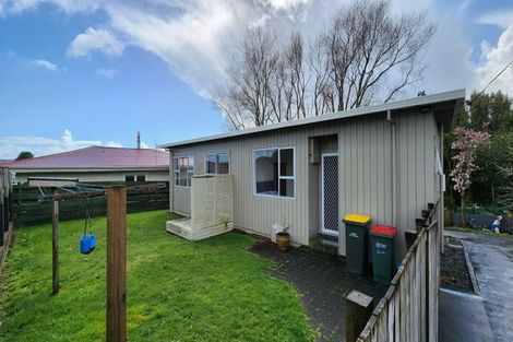 Photo of property in 52b Woodleigh Street, Frankleigh Park, New Plymouth, 4310