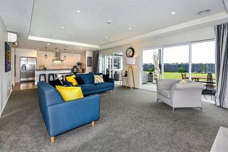 Photo of property in 70 Silver Peaks Drive, West Melton, 7618