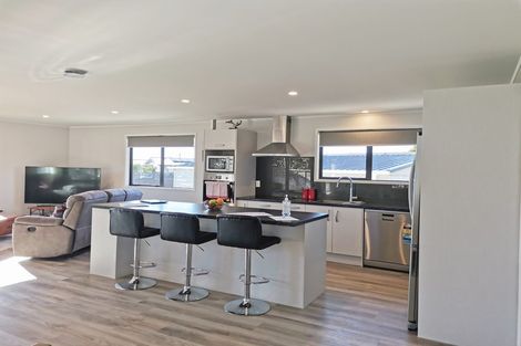 Photo of property in 163 Windermere Drive, Poike, Tauranga, 3112