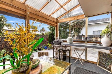 Photo of property in 19 Dahlia Street, Palmerston North, 4410