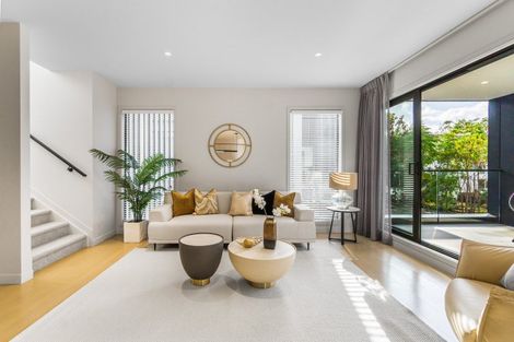 Photo of property in 201c Hurstmere Road, Takapuna, Auckland, 0622