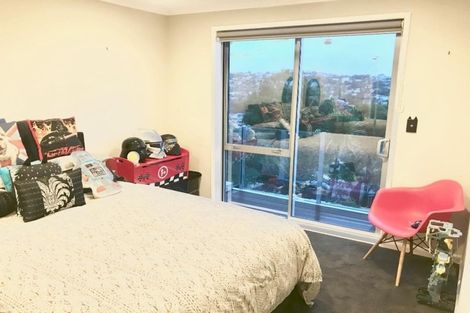 Photo of property in 43a Shanaway Rise, Hillcrest, Auckland, 0627