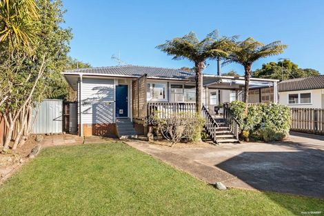 Photo of property in 5 Pendlebury Street, Green Bay, Auckland, 0604