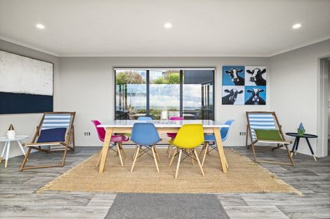 Photo of property in 46 Esplanade, Kaka Point, 9271