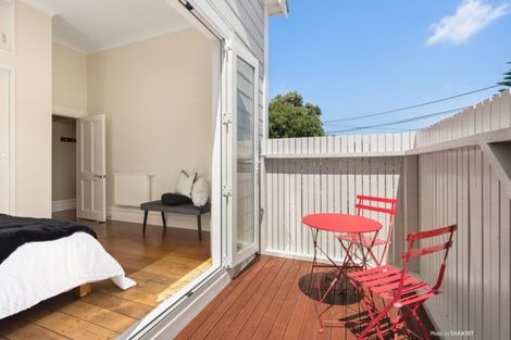 Photo of property in 30 Mornington Road, Brooklyn, Wellington, 6021