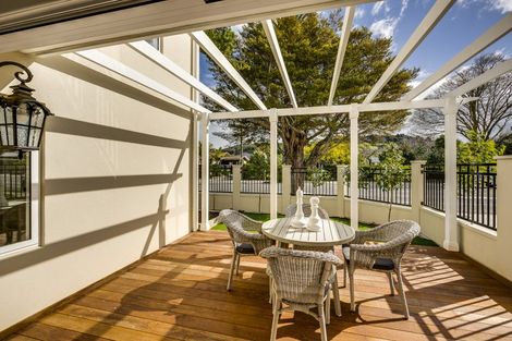 Photo of property in 9b Church Road, Taradale, Napier, 4112