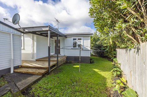Photo of property in 124 Mangere Road, Otahuhu, Auckland, 1062