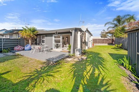 Photo of property in 1/18 Gobray Crescent, Mount Maunganui, 3116