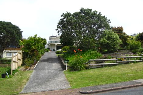 Photo of property in 3 Everard Avenue, Army Bay, Whangaparaoa, 0930