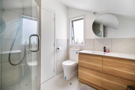 Photo of property in 38a Colmar Road, Mellons Bay, Auckland, 2014