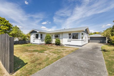 Photo of property in 6 Tabak Crescent, Takaro, Palmerston North, 4412