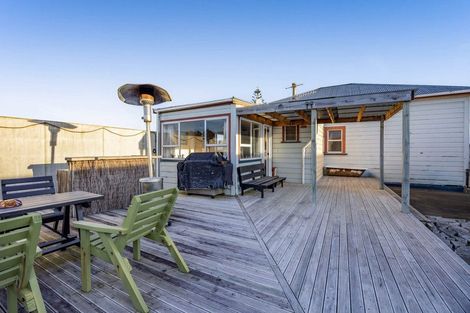 Photo of property in 42 Fantham Street, Hawera, 4610