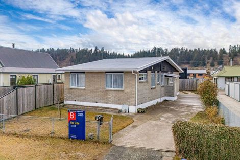 Photo of property in 83 Russell Street, Alexandra, 9320